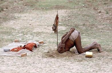 Live Burial in a Pit under Samadhi