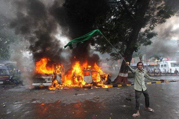 Riot with Many Contrasts
