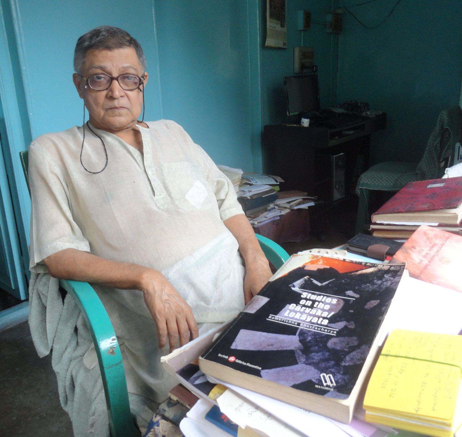 The Wolf’s Footprints: Indian Materialism in Perspective